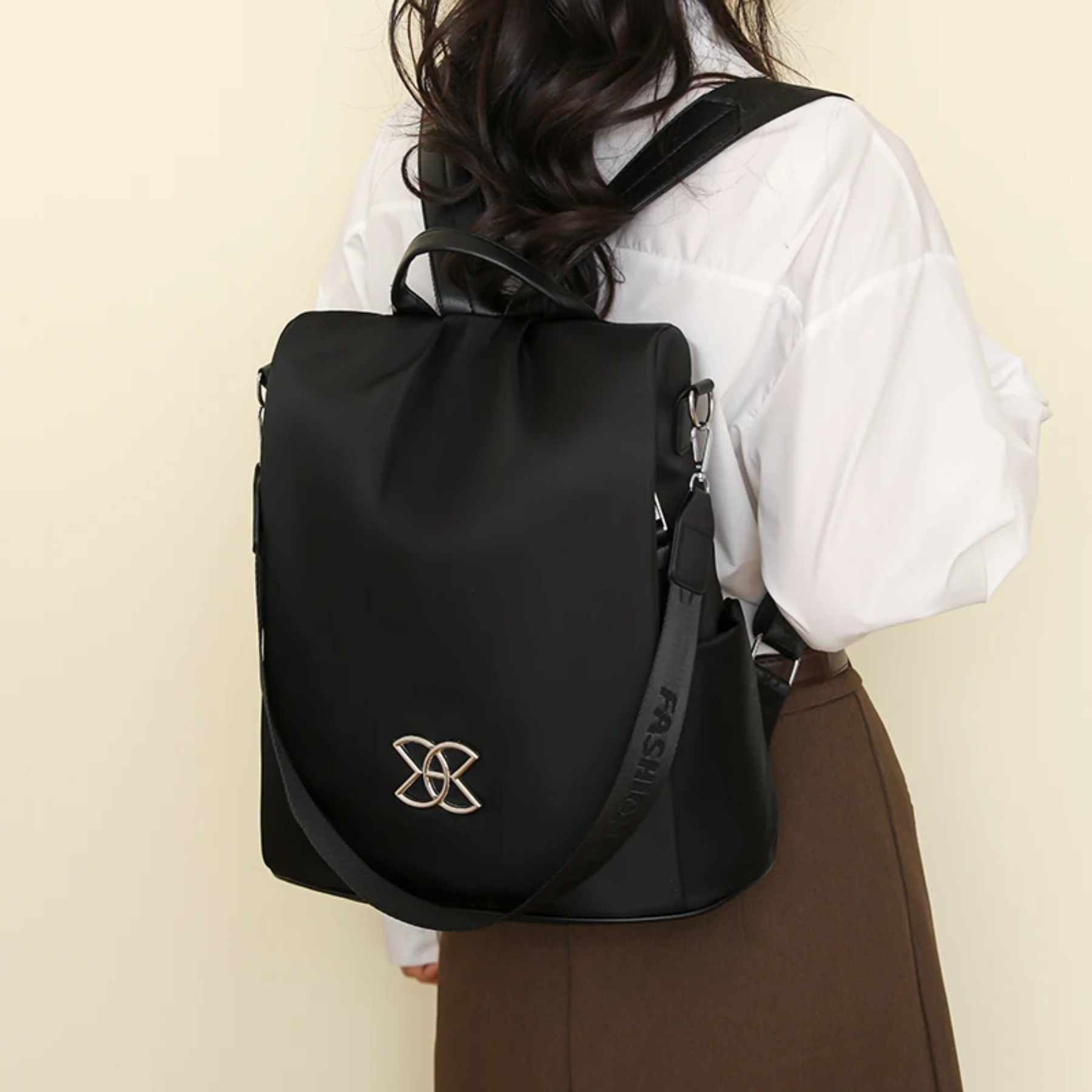 Mochila Bolsa Feminina StyleClass + Duas Carteiras de Brinde