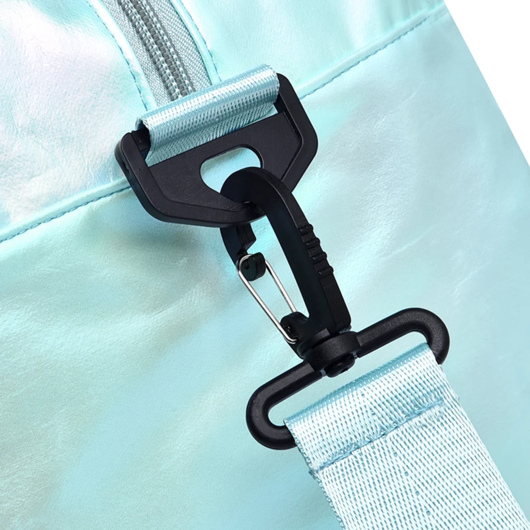 Bolsa feminina AOTTLA azul usada em look elegante e moderno