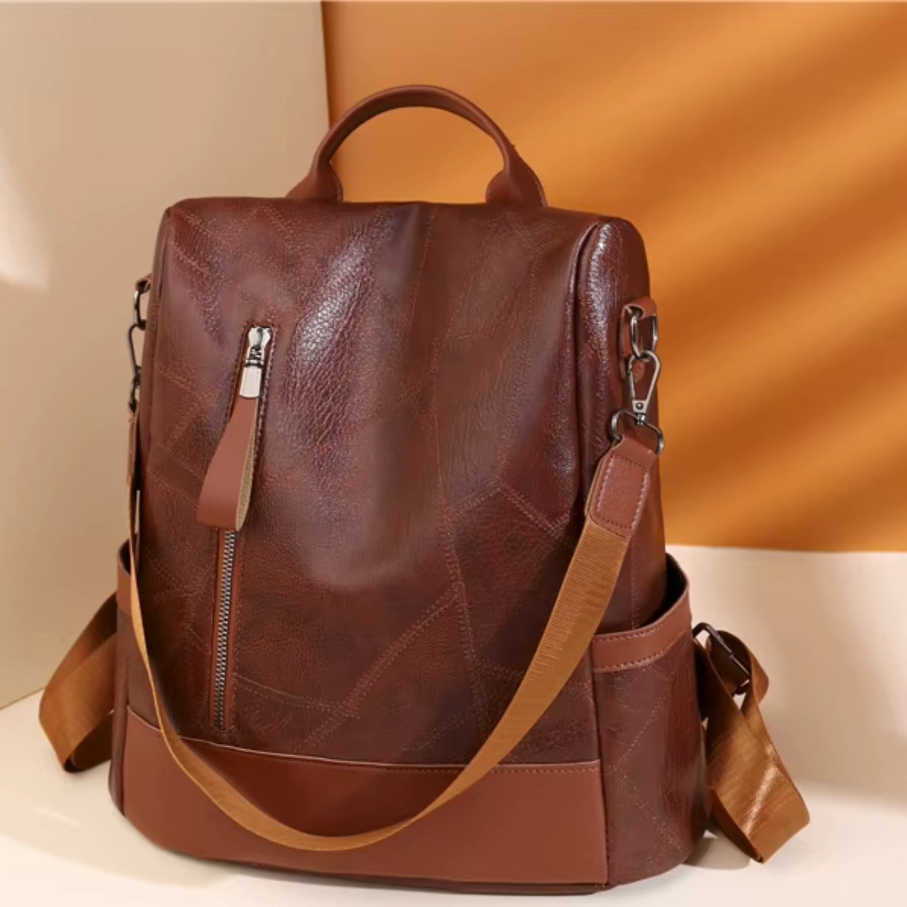 Bolsa Mochila Feminina em Couro ChicShield – Marrom (2 em 1 Bolsa)