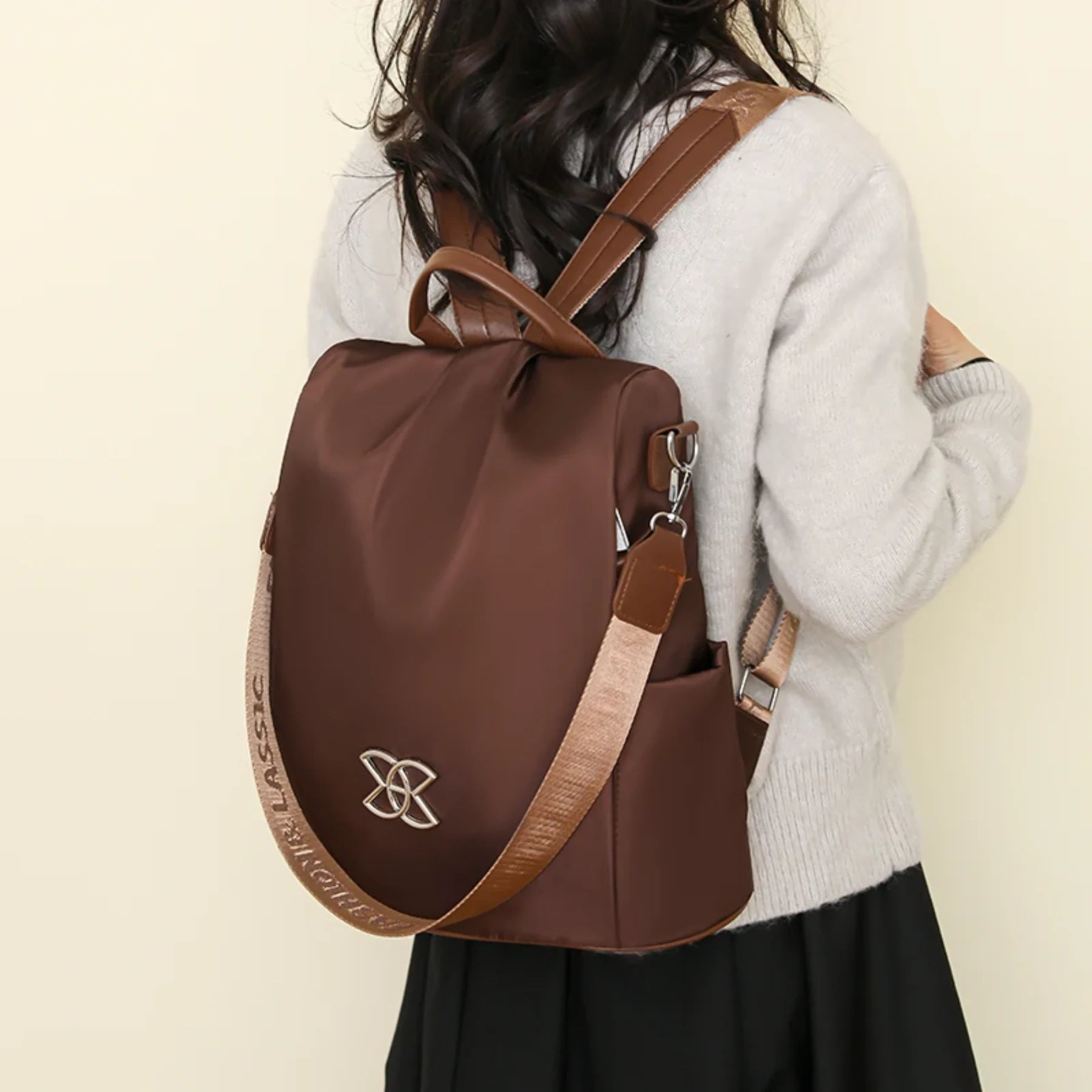 Mochila Bolsa Feminina StyleClass + Duas Carteiras de Brinde