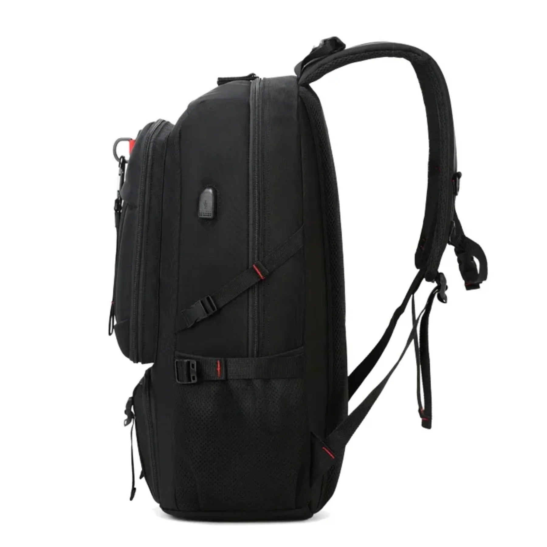 Interior da mochila feminina preta Trailblazer com compartimentos organizados