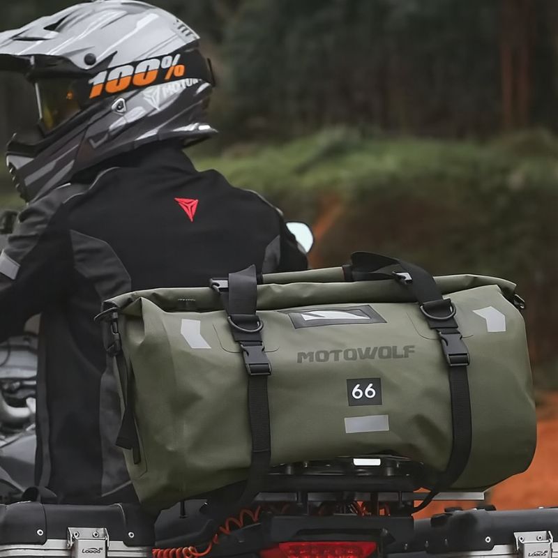 Material impermeável para a rotina do motociclista