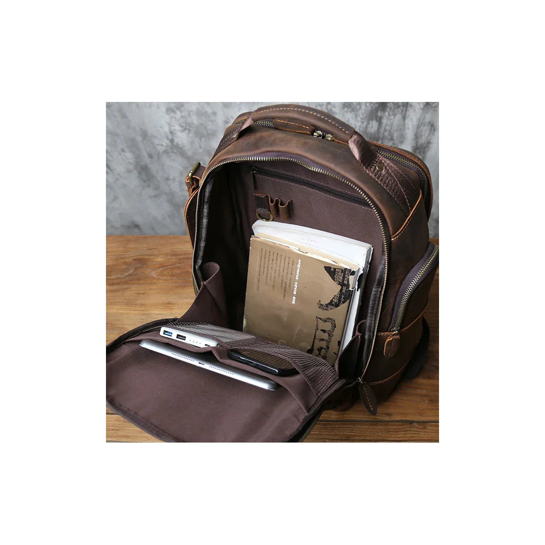 Mochila masculina de couro legítimo marrom escuro BAGAGEM VIP com compartimento para notebook