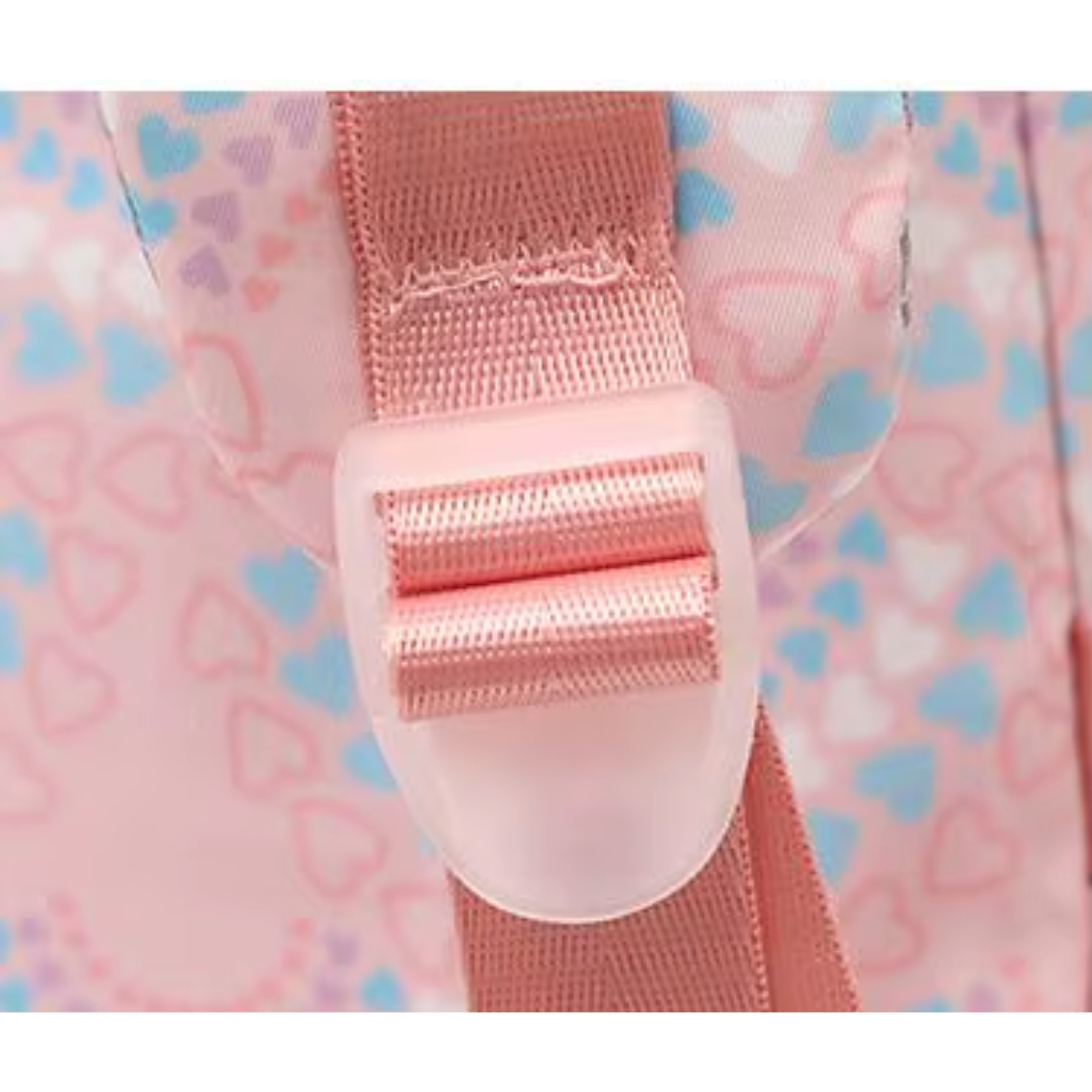 Menina usando mochila escolar rosa com carrinho 6 rodas ilustrativo
