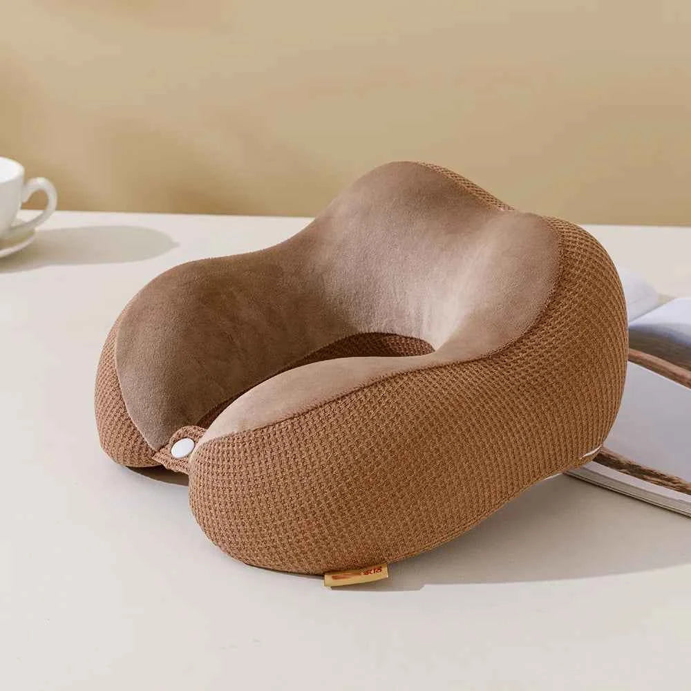 Travesseiro ComfortU marrom para viagem